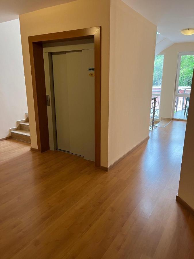 Brookforest Apartman Hajdúszoboszló Buitenkant foto